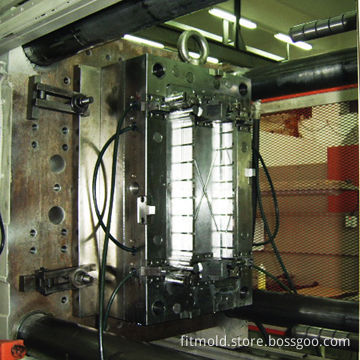 Large Plastic Injection Molds, OEM Orders are Welcome